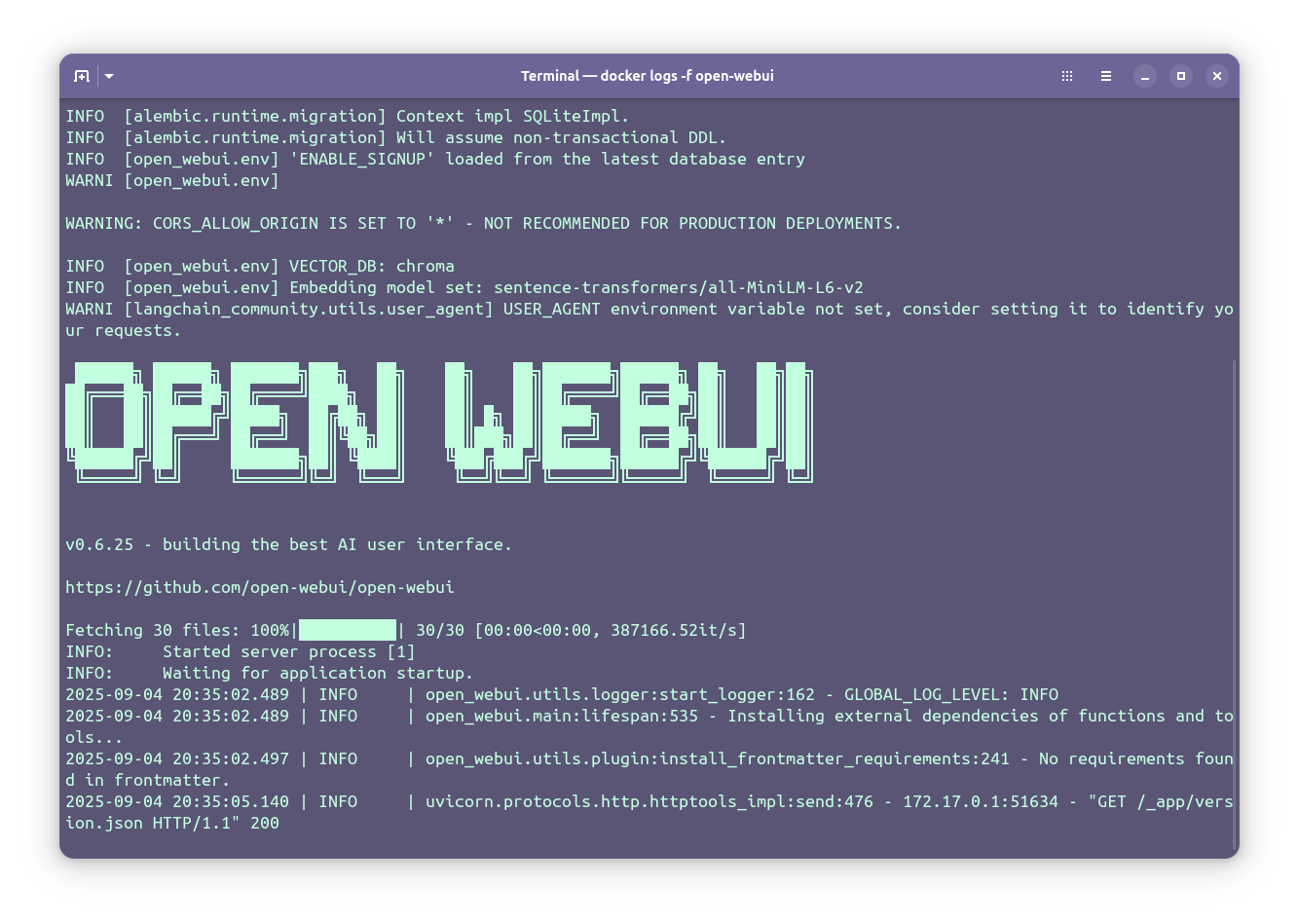Open WebUI 컨테이너의 Docker 로그 출력 화면