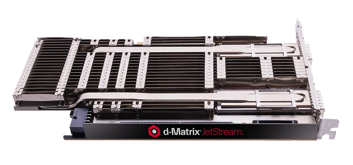 d-Matrix JetStream 하드웨어 사진.