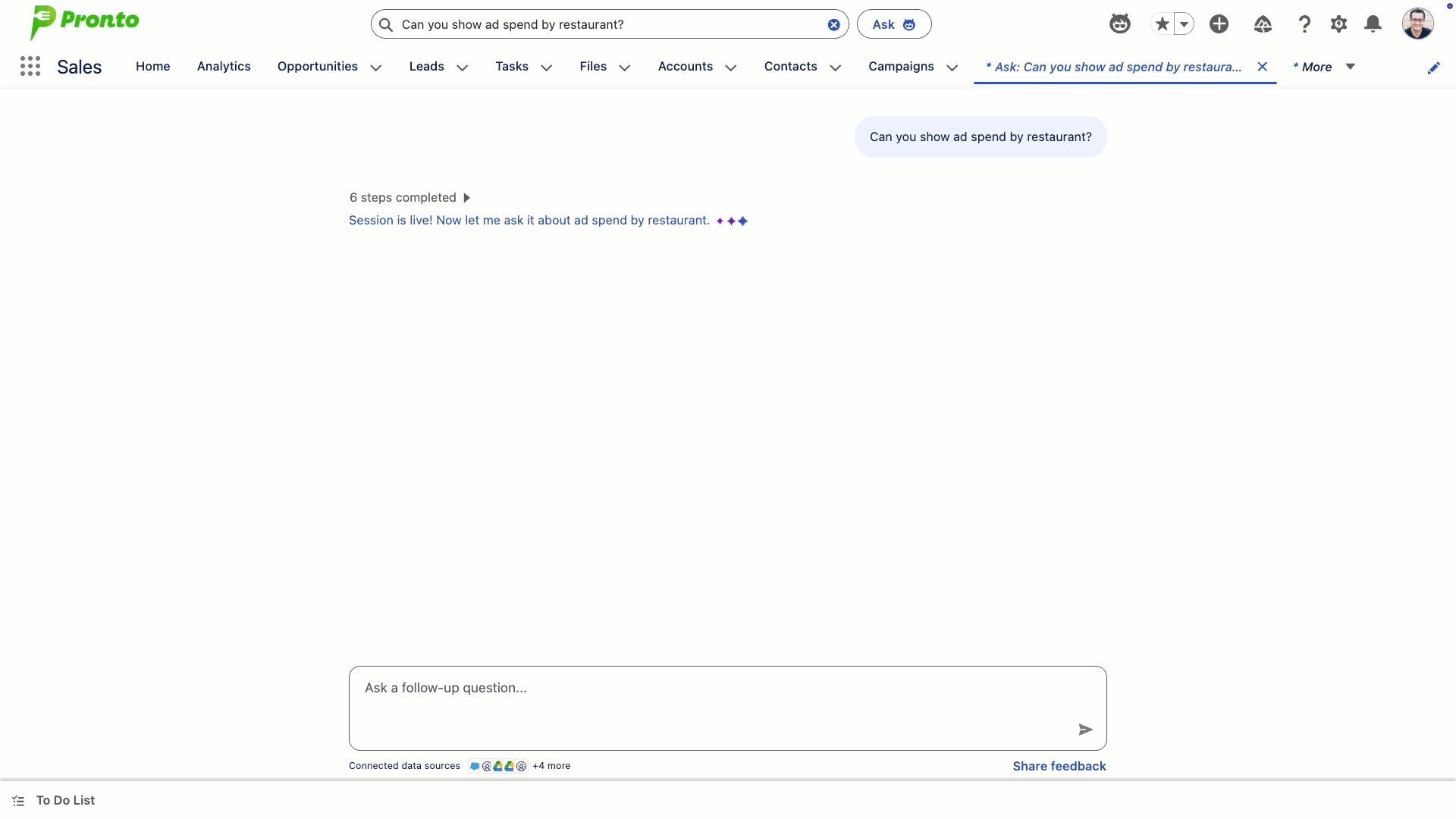Agentforce Coworker가 Salesforce 내에서 데이터를 분석하고 차트를 생성하는 시각화 화면.