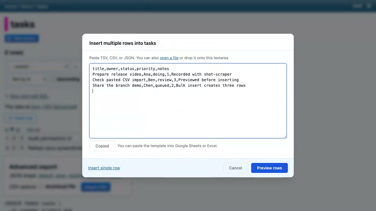 Datasette의 bulk insert 작업을 시연하는 화면을 캡처한 스크린샷이다.