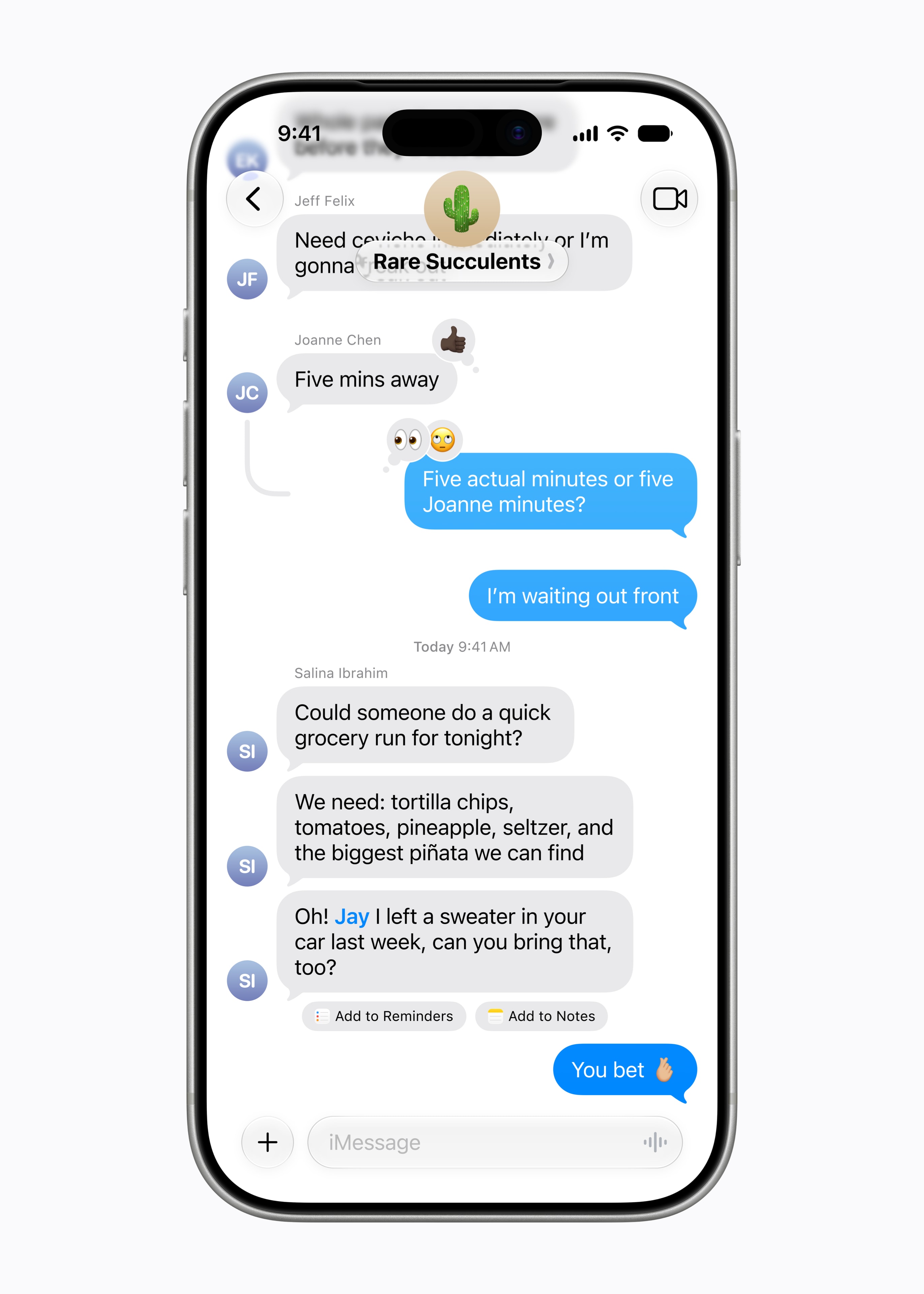 Messages 앱의 원터치 제안 UI 예시 화면.
